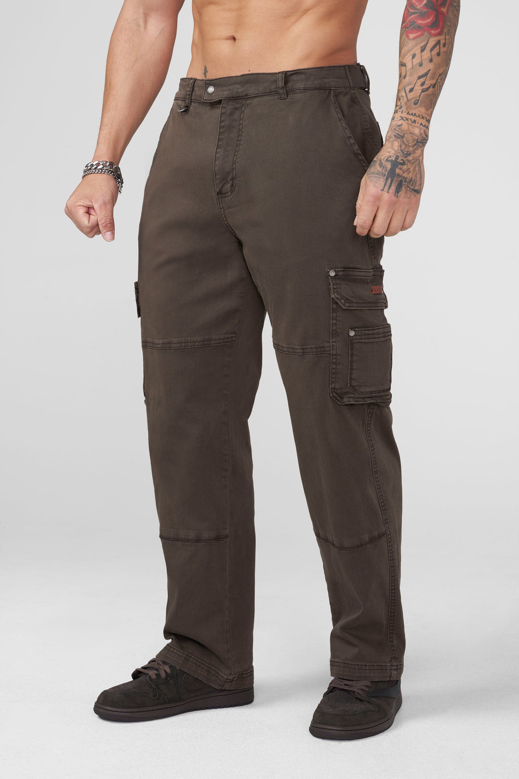 6032 - Old Money Twill Cargo Pants