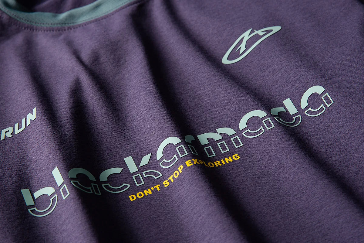 BLACK ARMADA Motion Tech Pullover